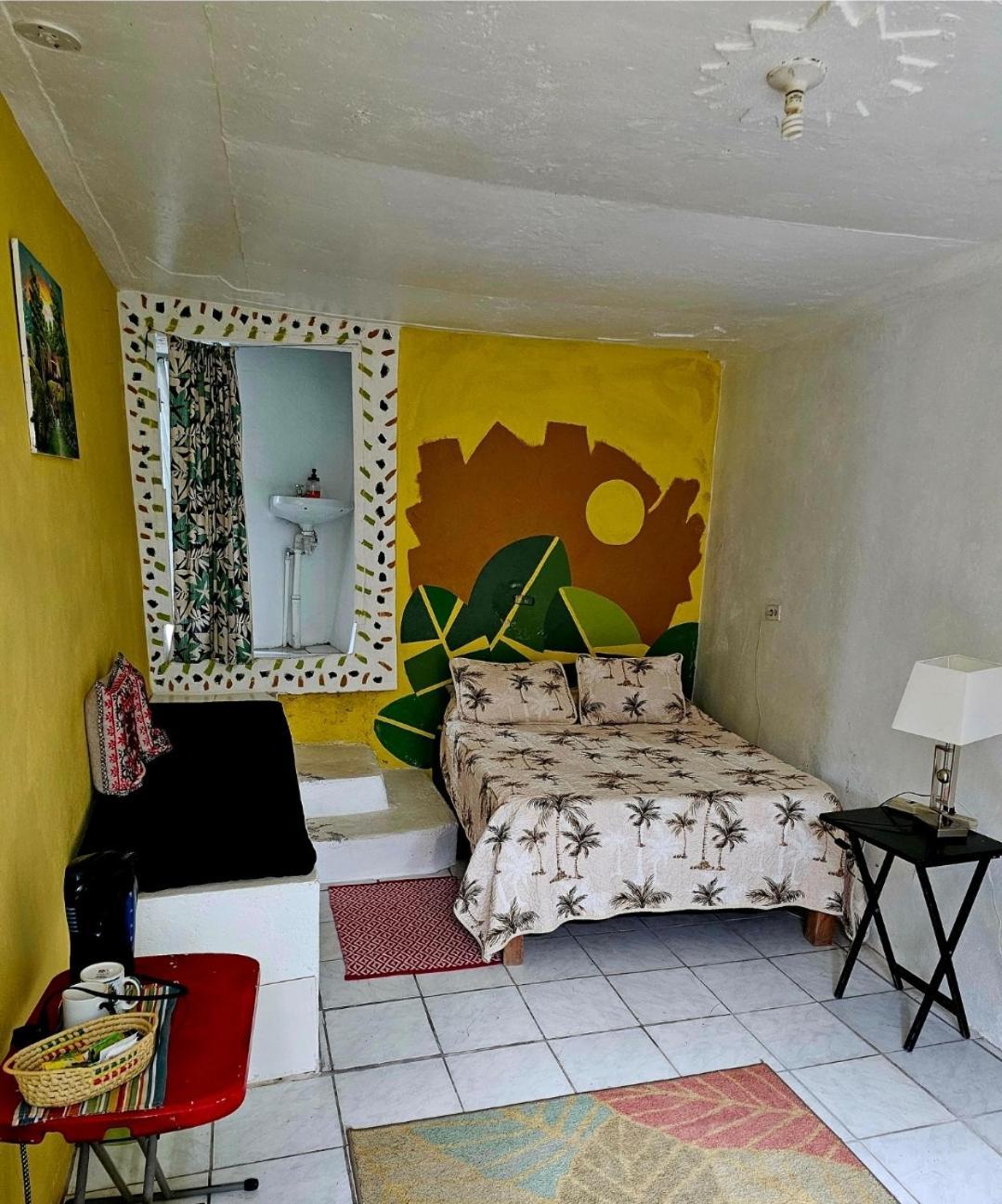 Prince Valley Guesthouse Irish Town ภายนอก รูปภาพ