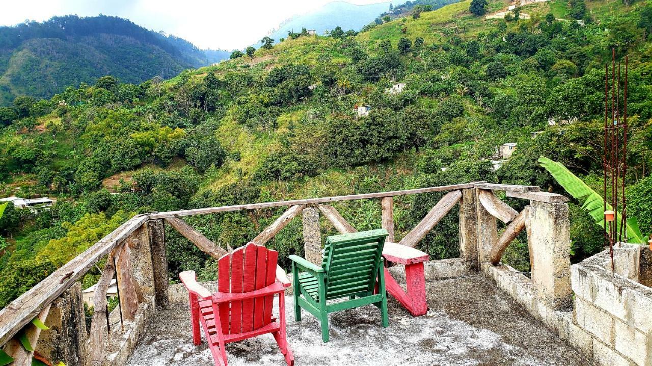 Prince Valley Guesthouse Irish Town ภายนอก รูปภาพ